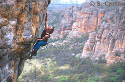 Dave Jones, On The Prowl (28), The Bluffs, Mount Arapiles, Victoria, Australia. Photo By Simon Carter.