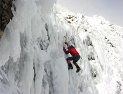 Neil Monteith on Main Column in full winter conditions.